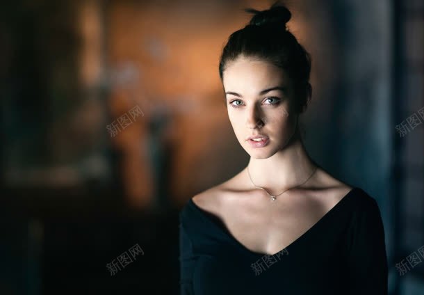 欧美人物写真海报背景jpg设计背景_新图网 https://ixintu.com 人物 写真 欧美 海报 真人写真 背景