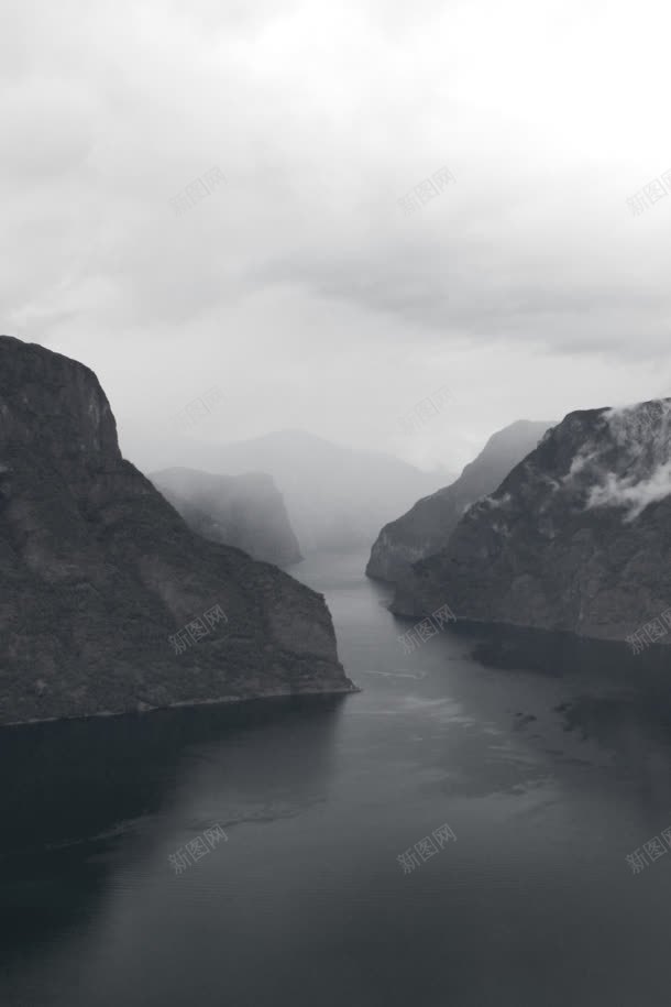 黑色山水国画水墨jpg设计背景_新图网 https://ixintu.com 国画 山水 水墨 黑色