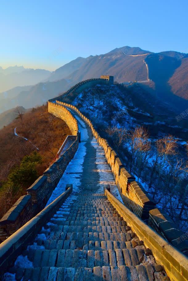 中国长城雪后风景jpg设计背景_新图网 https://ixintu.com 万里长城 中国 长城 雪后 风景
