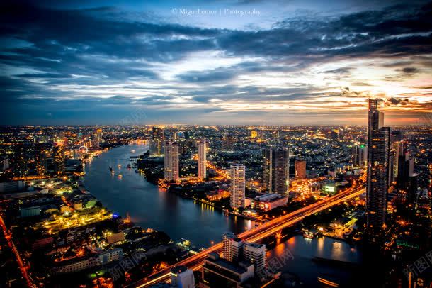 鸟瞰傍晚河岸两边地夜景jpg设计背景_新图网 https://ixintu.com 傍晚 夜景 河岸 边地 鸟瞰 黄昏夜景