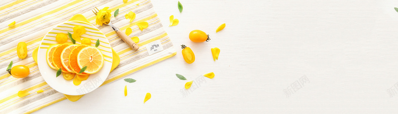 清新美食背景jpg设计背景_新图网 https://ixintu.com 小清新 文艺 桌布 水果 海报banner 清新 简约 美食 花瓣 黄色
