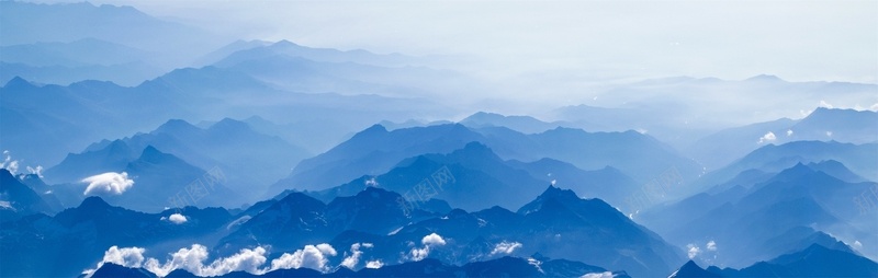 蓝色渐变山林简约背景jpg_新图网 https://ixintu.com 山林 摄影 新图 海报banner 渐变 简约 蓝色 风景