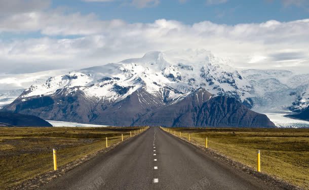 蓝天白云下的雪山公路jpg设计背景_新图网 https://ixintu.com 公路 白云 蓝天 雪山