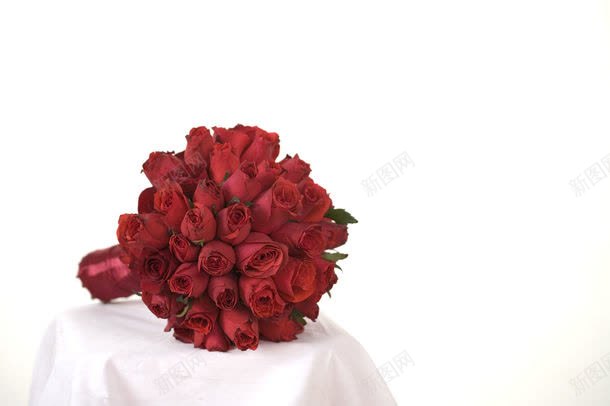红色玫瑰花特写jpg设计背景_新图网 https://ixintu.com JPG图库 JPG图片素材 一束玫瑰 其它类别 图片素材 婚礼素材 婚礼背景 布料贴图 布纹 玫瑰 玫瑰花 红色玫瑰 红色玫瑰花特写 红色玫瑰花特写图片 红色玫瑰花特写图片素材下载 结婚 背 背景图片 高清图片
