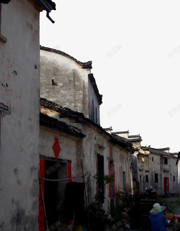 徽派建筑群png免抠素材_新图网 https://ixintu.com 历史文化 古建筑古文化 古镇 屋檐屋角屋顶 徽派屋檐 翘角屋檐 老街