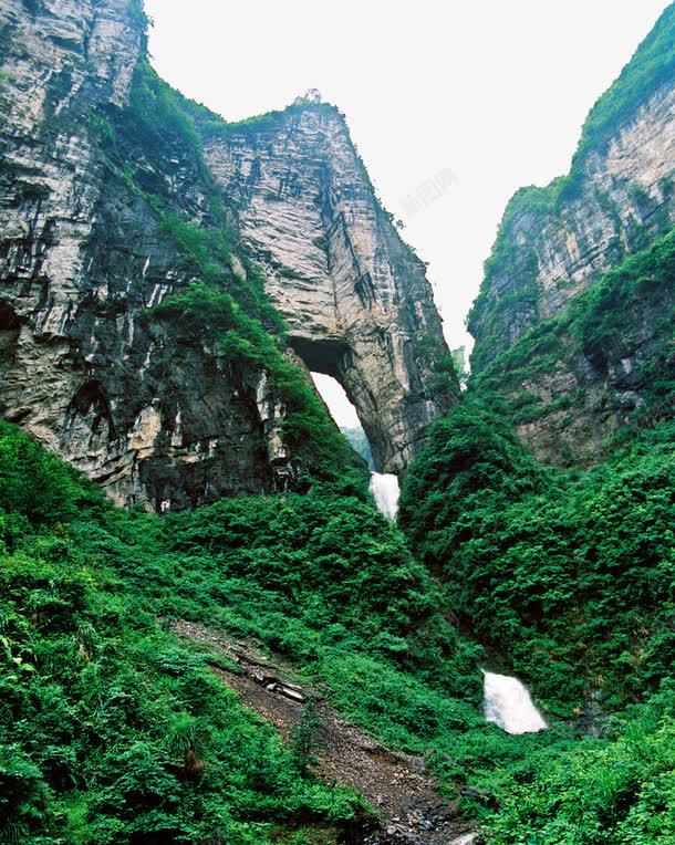 美丽象鼻山png免抠素材_新图网 https://ixintu.com 云彩 天空 山水 山水风景 摄影 桂林 海 海洋 海滩 自然景观 蓝天 象鼻山