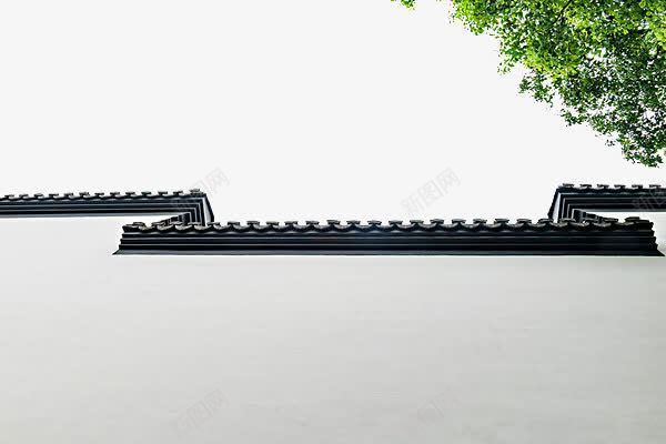 实物青瓦白墙树png免抠素材_新图网 https://ixintu.com 古代 古典建筑 实拍背景白底 屋檐 屋顶 瓦 绿色的树 青瓦白墙