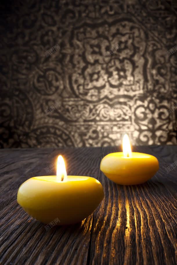 木板上的蜡烛jpg设计背景_新图网 https://ixintu.com SPA spa水疗 spa用品 其它类别 图片素材 木板上的蜡烛图片 木板上的蜡烛图片素材下载 烛光 背景花边 蜡烛