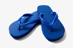 一双蓝色夏季沙滩拖鞋特写素材