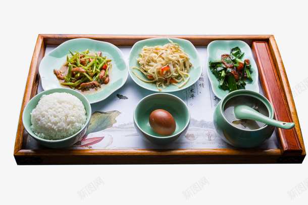 托盘里的饭菜png免抠素材_新图网 https://ixintu.com 冷菜 凉拌 凉菜 家常菜 托盘 精品凉菜 美味的 美食 菜 诱惑 食物 饭菜