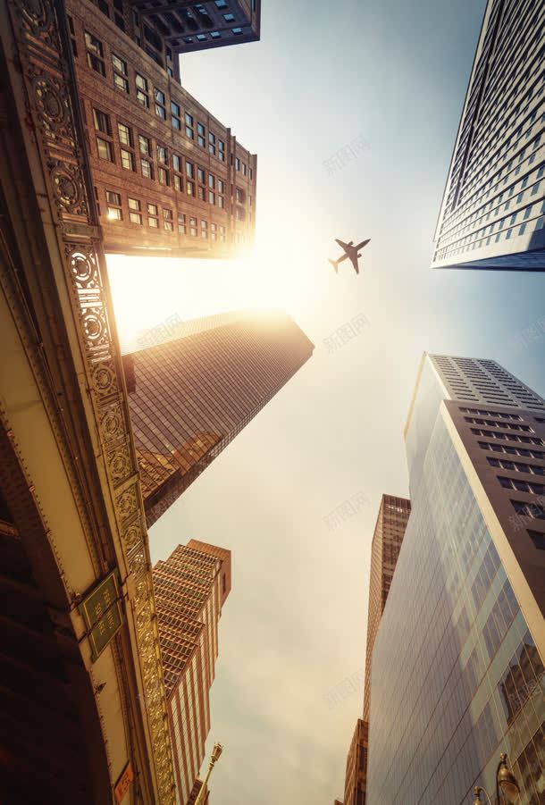 飞机飞过大厦楼顶jpg设计背景_新图网 https://ixintu.com 大厦 楼顶 飞机 飞过