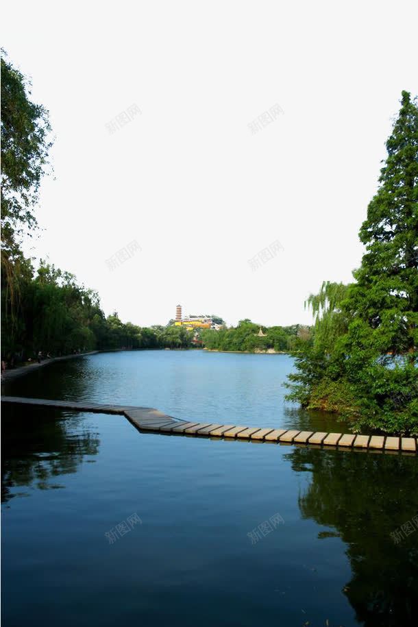 江苏镇江金山寺png免抠素材_新图网 https://ixintu.com 名胜古迹 地方景点 实物图 摄影图 江苏镇江 远眺 金山寺 高清图片