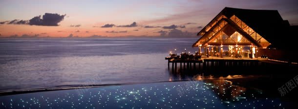 旅游夜晚海边波光粼粼背景bannerjpg设计背景_新图网 https://ixintu.com banner 夜晚 旅游 波光粼粼 海边 背景