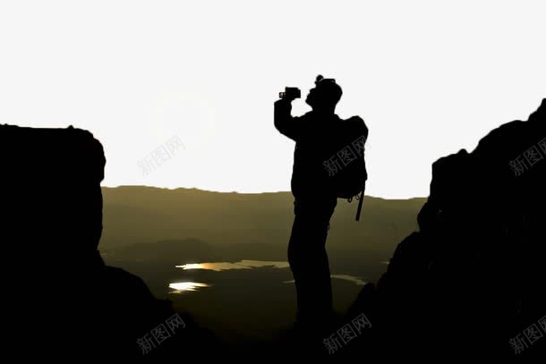 登上山顶的旅行者png免抠素材_新图网 https://ixintu.com 山顶山峰 户外运动探险 户外运动首页 旅行旅游 登上山顶的旅行者 登山 登山人 登山运动