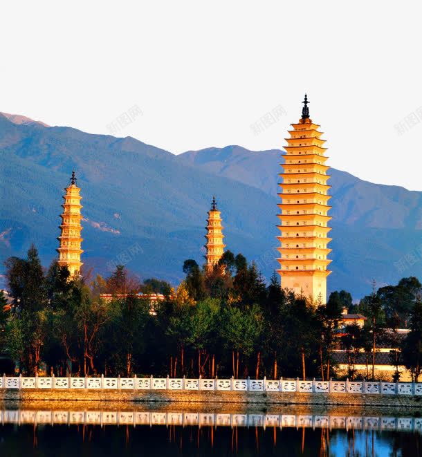 大理三塔摄影png免抠素材_新图网 https://ixintu.com 云南 大理 大理三塔 大门 屋檐 崇圣寺三塔 建筑景观 房檐 摄影 自然景观