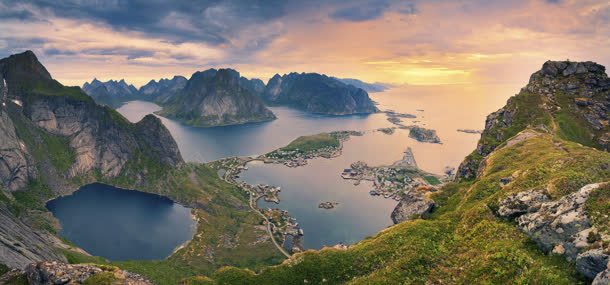 河流岛屿背景jpg设计背景_新图网 https://ixintu.com 夕阳 天空 小岛屿 山峰 岛屿 旅游 河流 自然风光
