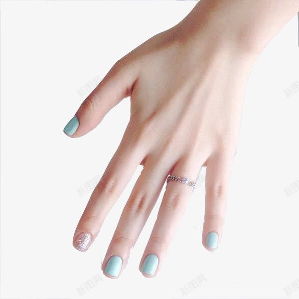 涂指甲油的手png免抠素材_新图网 https://ixintu.com 化妆品 夏季美甲 女性 戒指 手 指甲油 新年美甲 涂指甲油的手 美甲 美甲元素