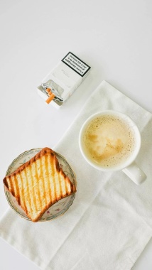 早餐面包咖啡香烟H5背景背景