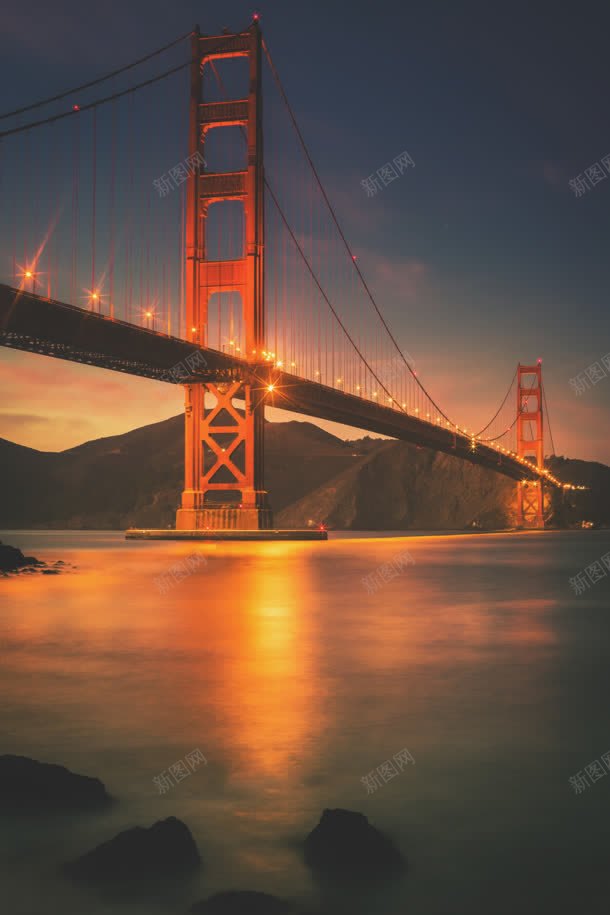 夜景天空火红色路灯jpg设计背景_新图网 https://ixintu.com 夜景 天空 红色 路灯