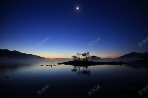 夜晚静谧星空树木jpg设计背景_新图网 https://ixintu.com 夜晚 星空 树木 静谧