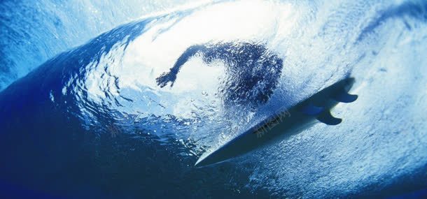 大海人物背景jpg设计背景_新图网 https://ixintu.com 人物 大海 水纹 浪花