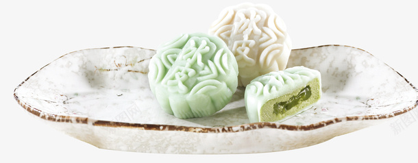 中秋节冰皮酥皮月饼png免抠素材_新图网 https://ixintu.com 中秋 中秋节 冰皮月饼 点心 甜食 节日 酥皮月饼