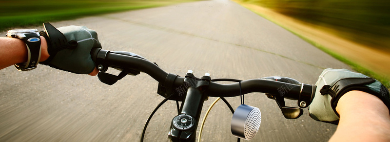 骑行背景图jpg_新图网 https://ixintu.com 摄影 海报banner 自行车 道路 风景 骑行
