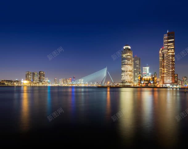 繁华都市夜景水面倒影jpg设计背景_新图网 https://ixintu.com 倒影 夜景 水面 繁华 都市
