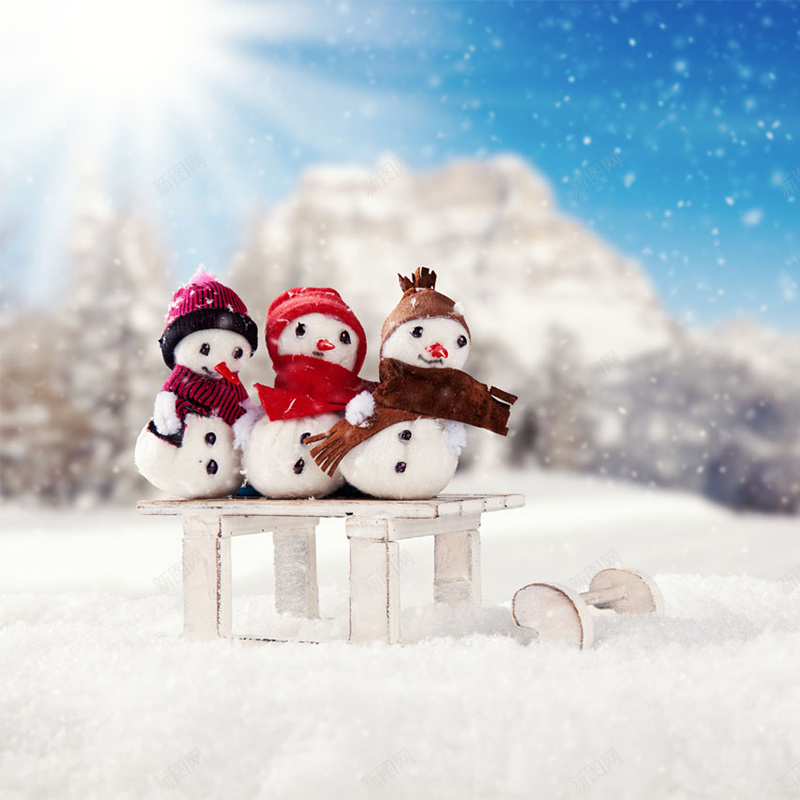 雪天里的雪人psd_新图网 https://ixintu.com 主图 摄影 雪天雪人阳光 风景