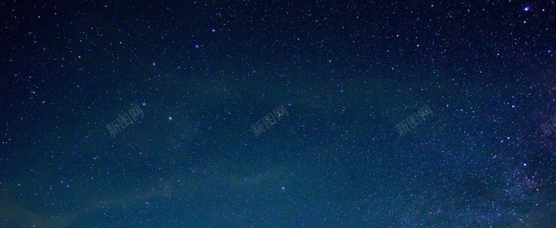 蓝色星空浪漫摄影风景海报背景jpg设计背景_新图网 https://ixintu.com 光效 宇宙星空 星空 星空幕布 星空月球 星空流星 星空背景 梦幻星空 科幻星空