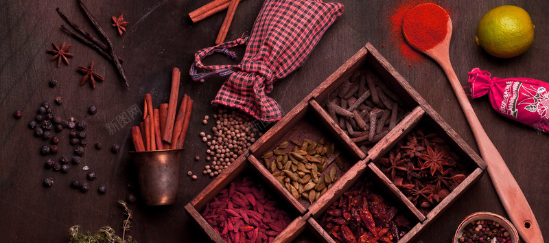 简约厨房配料背景bannerjpg设计背景_新图网 https://ixintu.com banner 全屏背景 厨房配料 简约 简约素材 简约背景 调料 辣椒