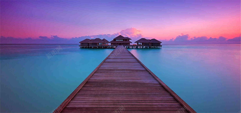 没有边际的小桥背景jpg_新图网 https://ixintu.com 摄影 旅行 桥梁 江面 海报banner 紫霞 风景