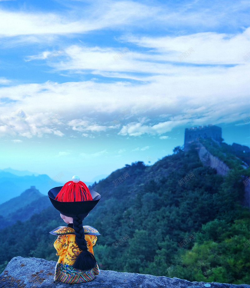 京城小人旅游海报PSD背景图psd设计背景_新图网 https://ixintu.com PSD 京城 北京 十月 小人 旅游 海报 背景图 长城 风景