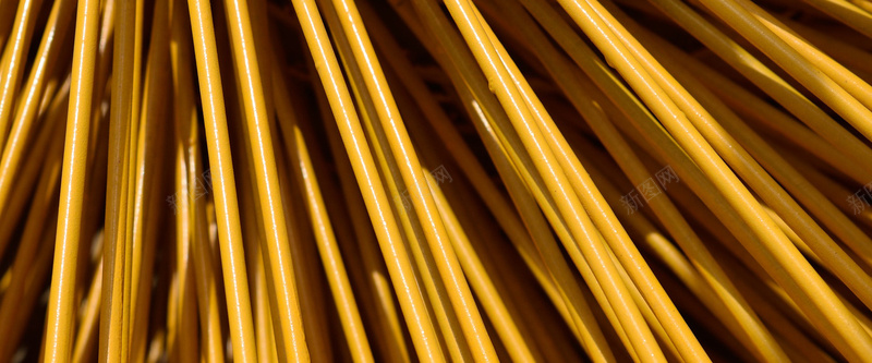 金色背景jpg设计背景_新图网 https://ixintu.com 水管 海报banner 管道 纹理 质感 金色 黄色