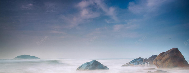 大气海边背景jpg_新图网 https://ixintu.com 天空 摄影 海南 海报banner 礁石 蓝色 风景