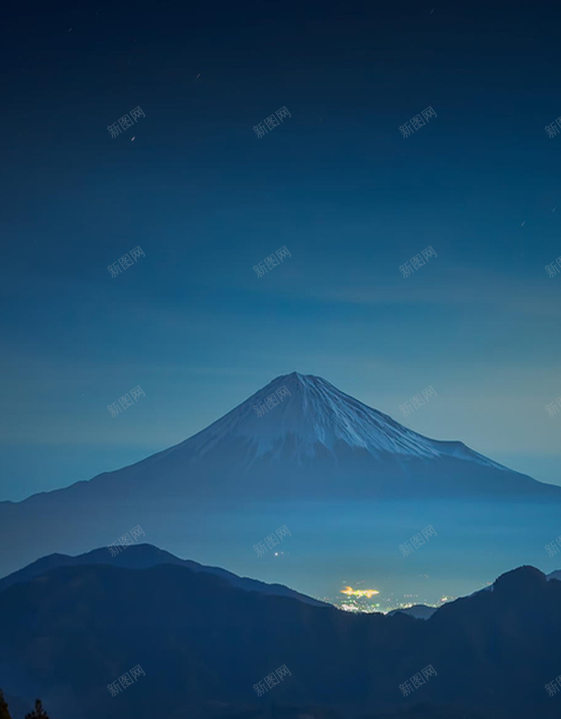 风景摄影H5jpg_新图网 https://ixintu.com 墨蓝 夜晚 安静 摄影 星空 远山 风景 黑色