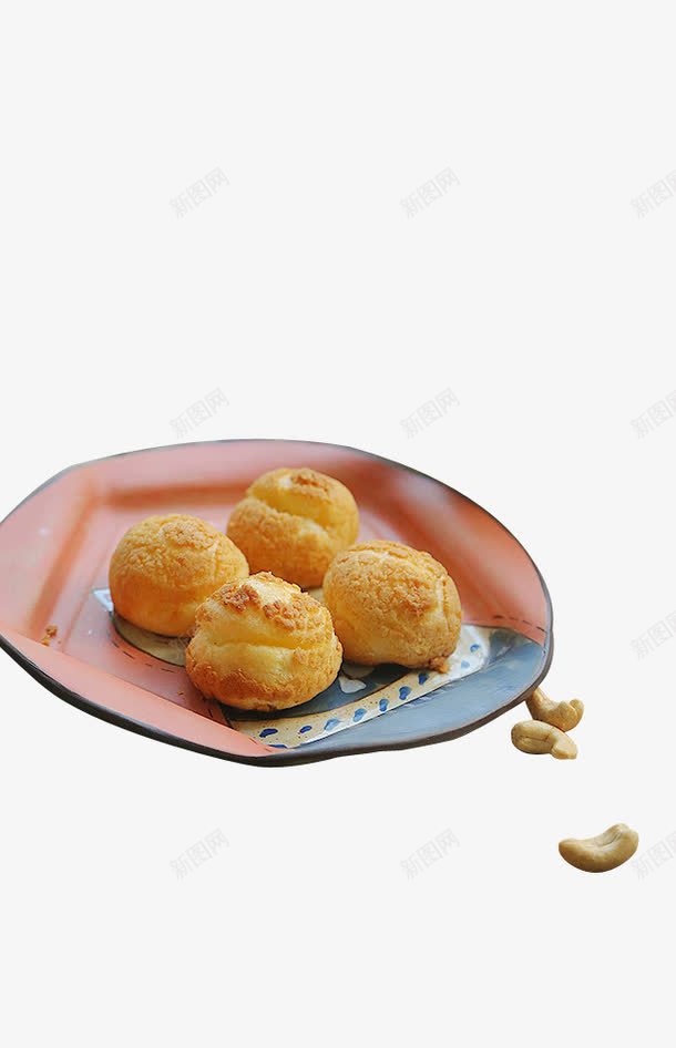 盘子里的泡芙png免抠素材_新图网 https://ixintu.com 泡芙 盘子 西点 食物