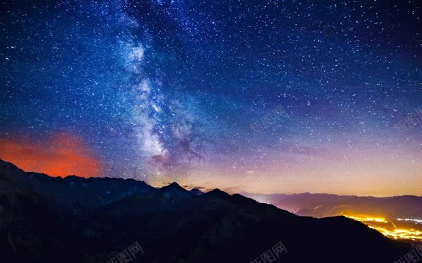 蓝色星空阳光大山jpg设计背景_新图网 https://ixintu.com 大山 星空 蓝色 阳光