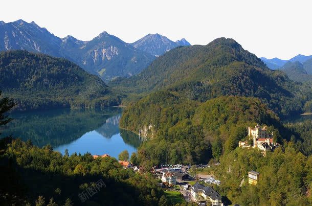 阿尔卑斯山湖群小镇png免抠素材_新图网 https://ixintu.com 世界风景 名胜古迹 地方景点 外国旅游 实物图 德国 摄影图 旅游摄影 湖群小镇 阿尔卑斯山 风景名胜 风景图片 高清图片