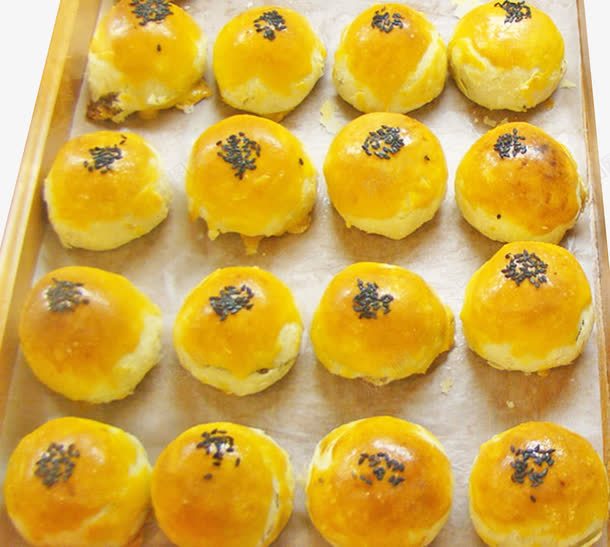刚出锅的蛋黄酥png免抠素材_新图网 https://ixintu.com 产品实物 蛋黄酥