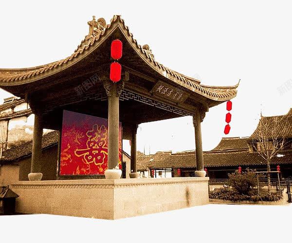 村里的戏台png免抠素材_新图网 https://ixintu.com 古戏台 喜字 屋顶 戏台 树 灯笼