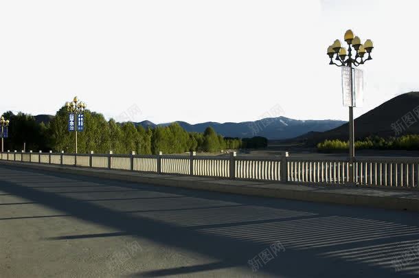 四川稻城县大桥夕阳晚景png免抠素材_新图网 https://ixintu.com 名胜古迹 四川 图片 图片素材 地方景点 夕阳 大桥 实物图 摄影图 晚景 稻城县 美丽 高清图片