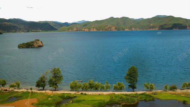 四川泸沽湖里格半岛十四png免抠素材_新图网 https://ixintu.com 名胜古迹 旅游风景 著名建筑