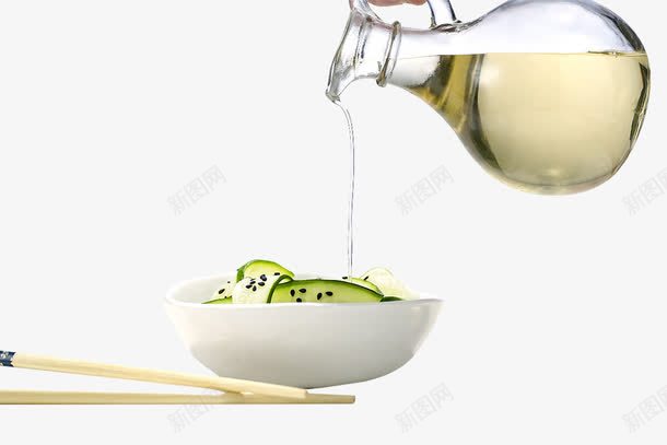 凉拌必备食用调料米醋png免抠素材_新图网 https://ixintu.com 佐料 凉拌调料 白米醋 米醋 调料 食用醋