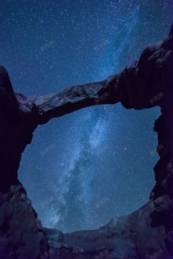 深邃星空夜景图jpg设计背景_新图网 https://ixintu.com 星空 星云 星海 星际 摄影 H5 h5 风景