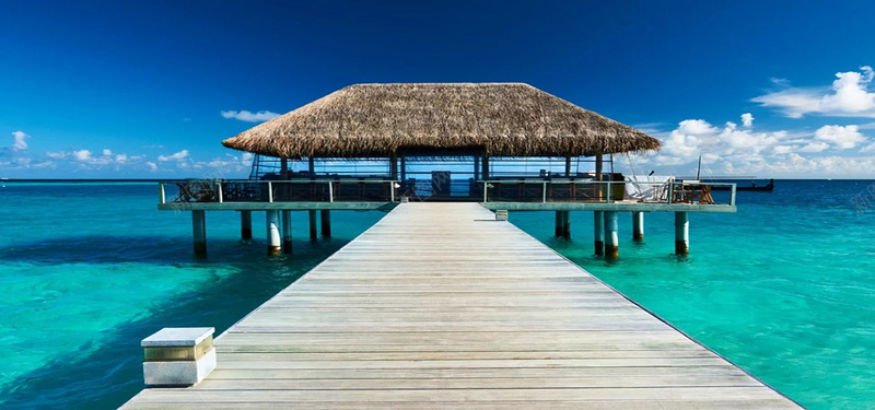 美丽的海景图jpg设计背景_新图网 https://ixintu.com 蓝天 白云 木桥 草屋 亭子 大海 海报banner 摄影 风景