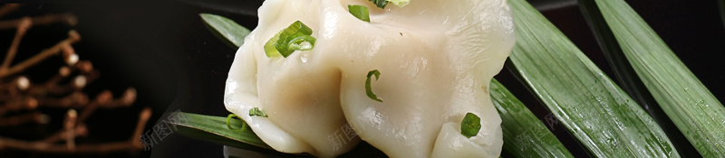 传统特色美食饺子宣传海报psd设计背景_新图网 https://ixintu.com 二十四节气 冬季 冬至 冬至海报素材 小吃 美味蒸饺文化宣传海报 美食 饮食文化 饺子 黑色背景