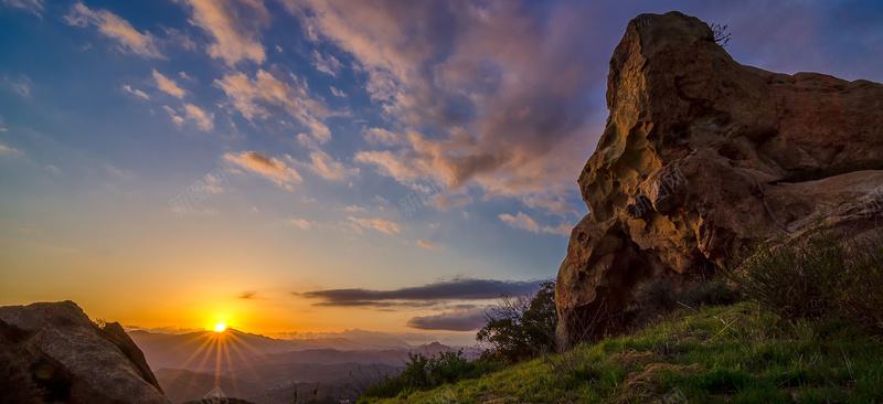 夕阳高山海报素材jpg设计背景_新图网 https://ixintu.com 淘宝海报 天猫海报 海报素材 男装 女装 活动背景 夕阳 高山 海报banner 摄影 风景