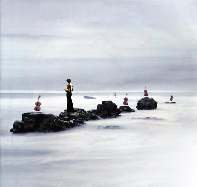 唯美小提琴手云海背景psd设计背景_新图网 https://ixintu.com 云海 小提琴 背景 美女 摄影 风景