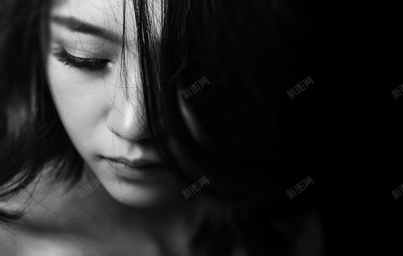 美女背景黑色jpg设计背景_新图网 https://ixintu.com banner 海报 美女 青春